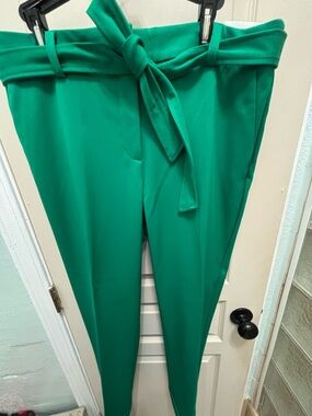 Loft Women’s Slim Devin Curvy  Tie-Belt Green Trousers NWT Size 12